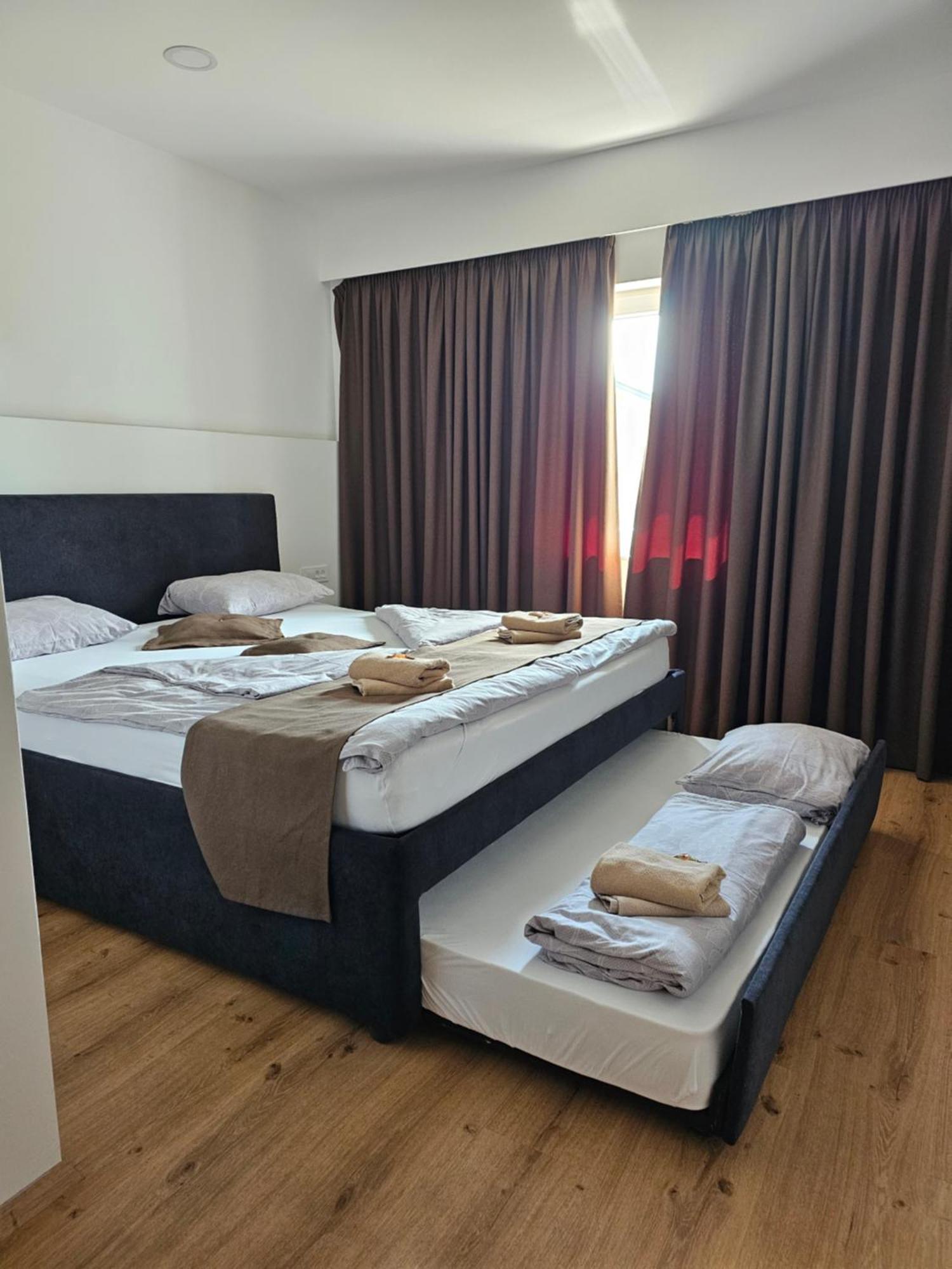Hotel Murat プトゥイ エクステリア 写真
