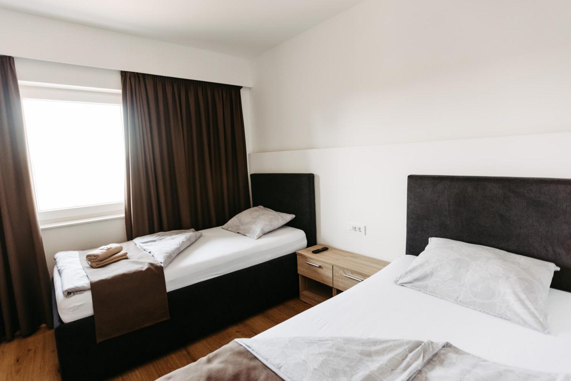 Hotel Murat プトゥイ エクステリア 写真