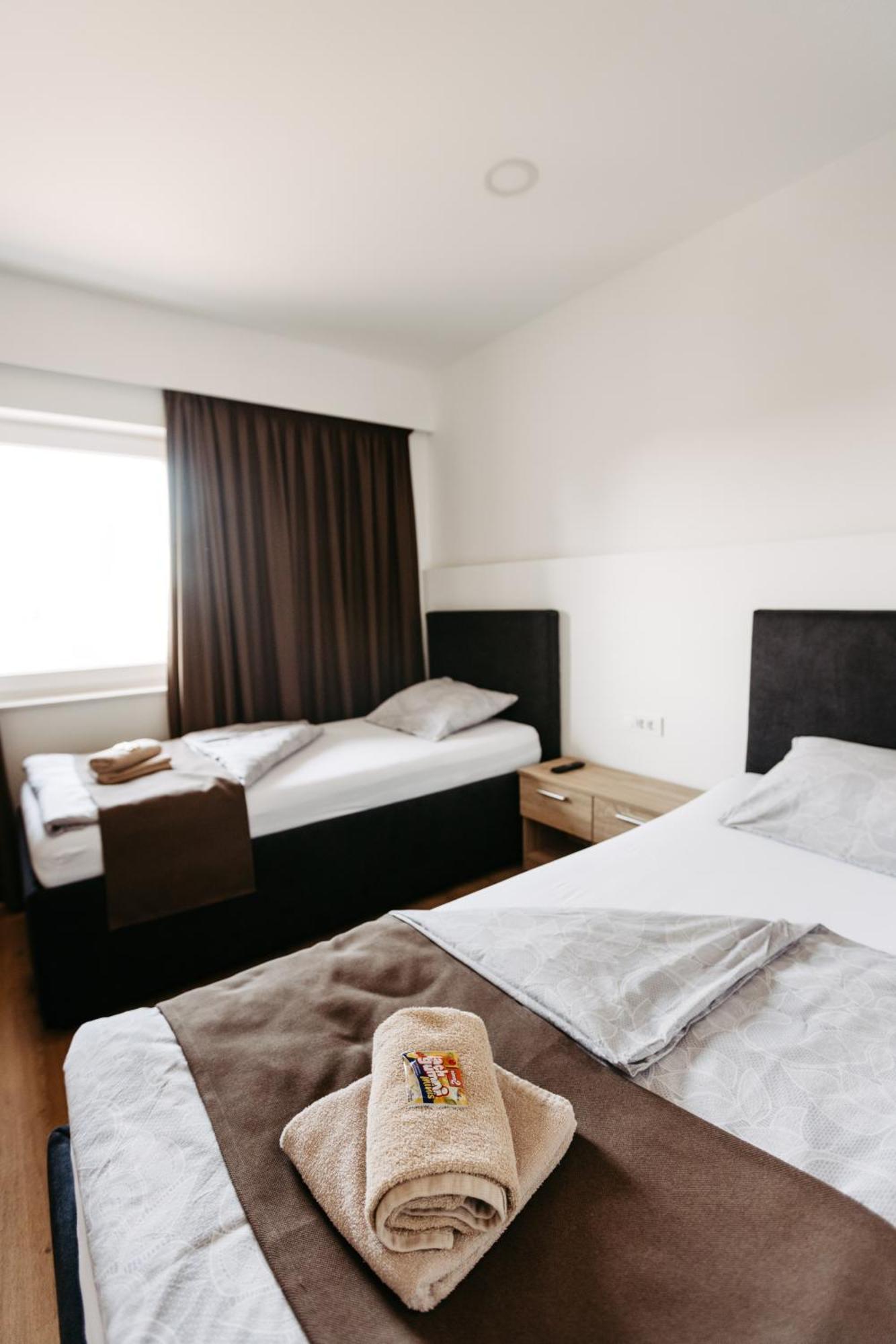 Hotel Murat プトゥイ エクステリア 写真