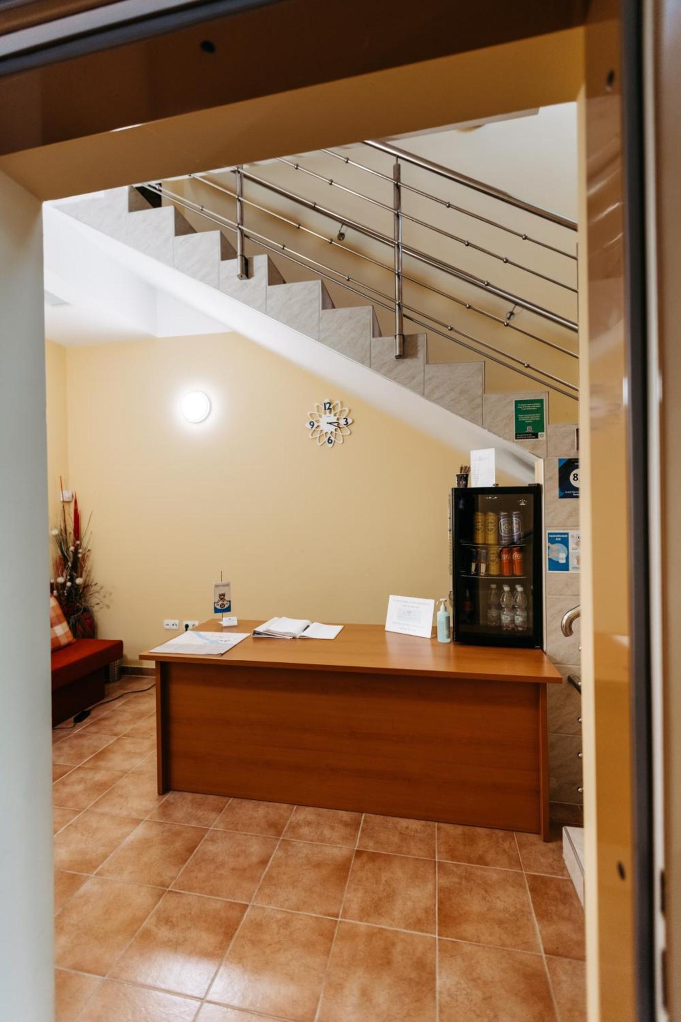 Hotel Murat プトゥイ エクステリア 写真