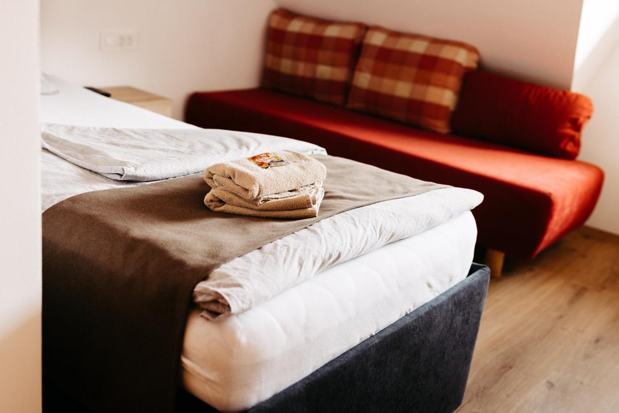 Hotel Murat プトゥイ エクステリア 写真